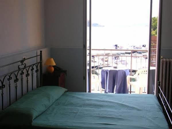 Hotel Capri Lesa Dış mekan fotoğraf