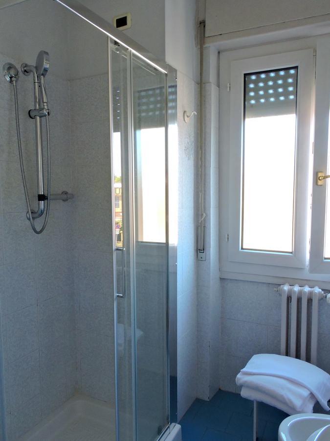 Hotel Capri Lesa Dış mekan fotoğraf