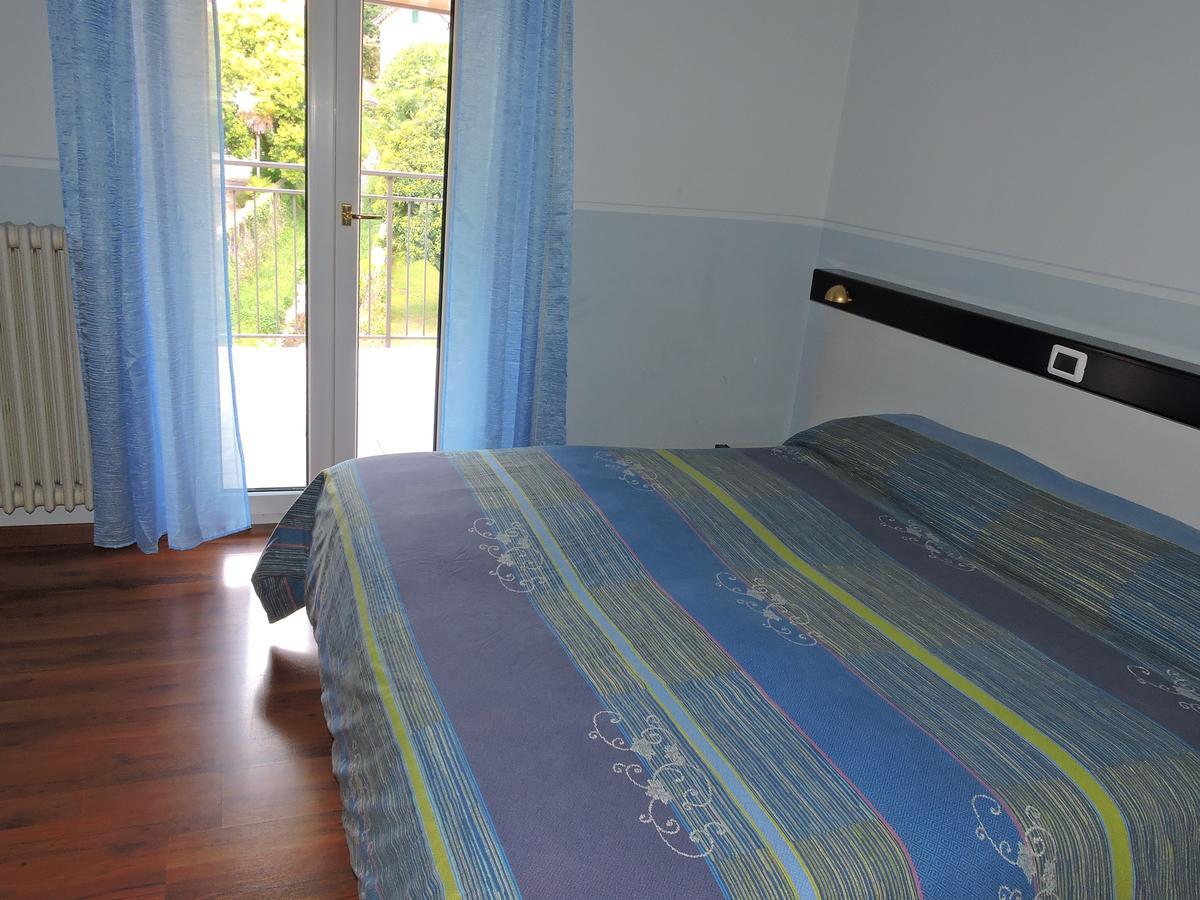 Hotel Capri Lesa Dış mekan fotoğraf